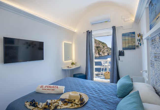 Zimmeranmietung in Praiano - Romantic Room - Eine Flucht am Felsen Zimmeranmietung in Praiano - Romantic Room - Eine Flucht am Felsen