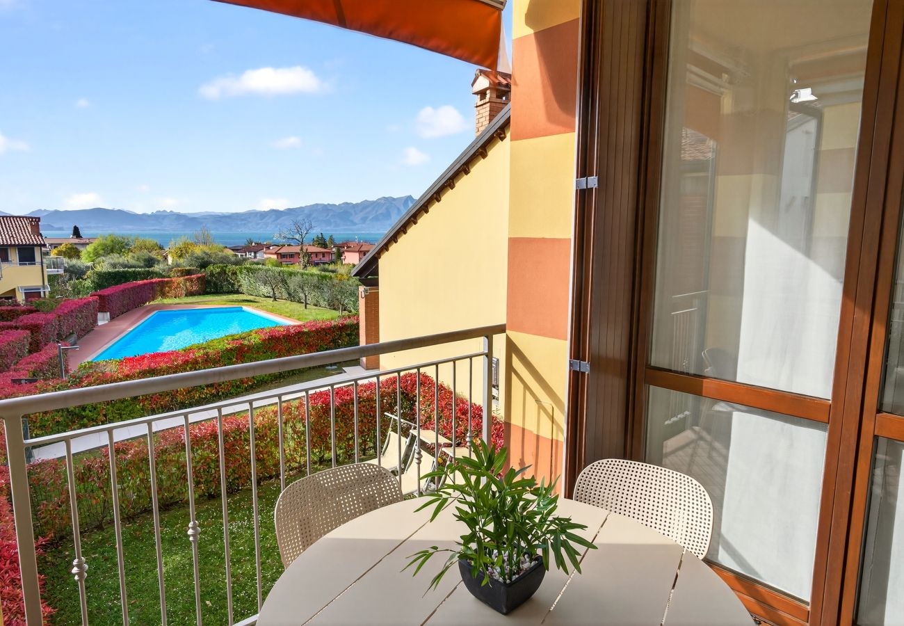 Ferienwohnung in Lazise - Regarda - Miralago 2, Bike Apartment mit Pool, Seeblick, Tiefgarage