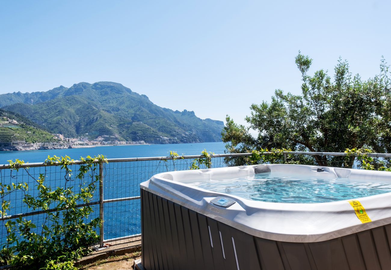 Villa in Ravello - I Giardini del Mare – Villa am Meer mit Privatem Meerzugang