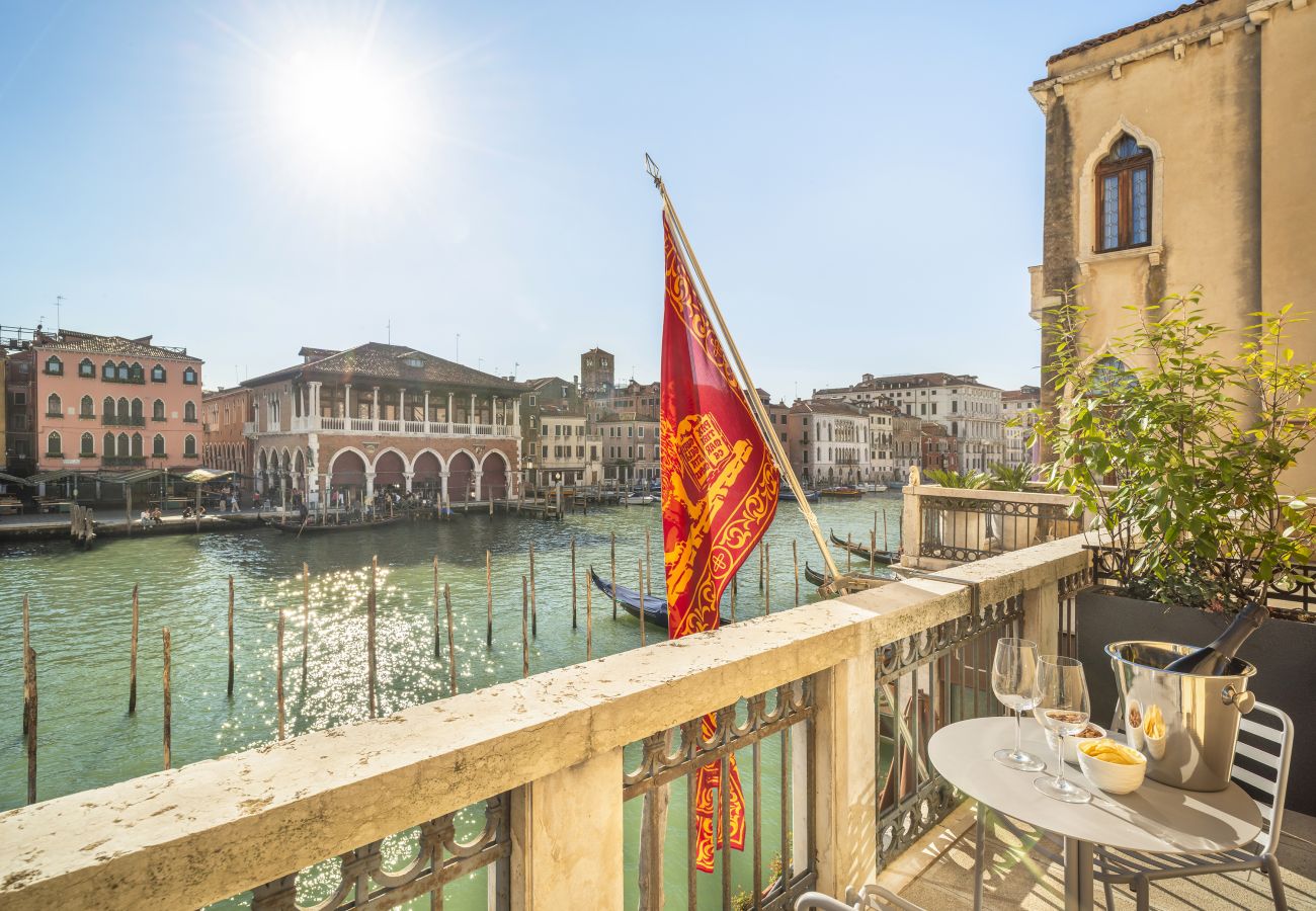 Apartamento en Venecia - Golden Treasure Apartment on the Grand Canal R&R 