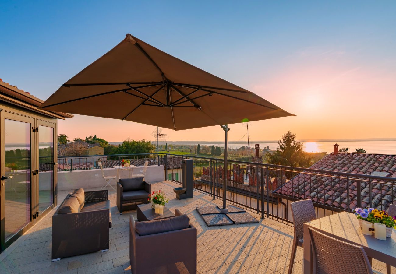 Apartment in Lazise - Regarda - Residenza GJ - 2 floor modern onebedroom apartment with roof terrace
