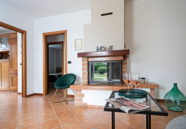 Villa in Costermano - Villa Ida with 12 sleeps with private pool and big garden Villa in Costermano - Villa Ida with 12 sleeps with private pool and big garden
